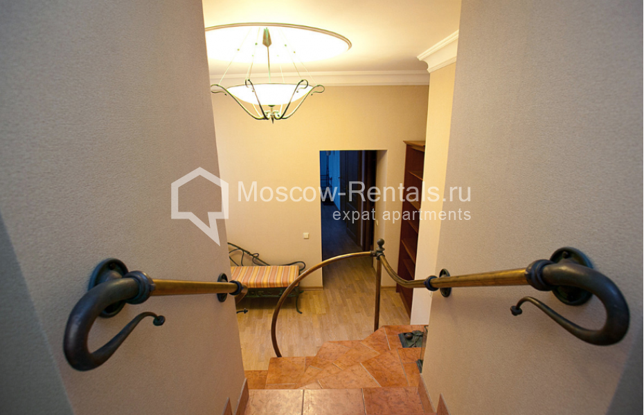 Photo #14 3-room (2 BR) apartment for <a href="http://moscow-rentals.ru/en/articles/long-term-rent" target="_blank">a long-term</a> rent
 in Russia, Moscow, Ulansky lane, 19