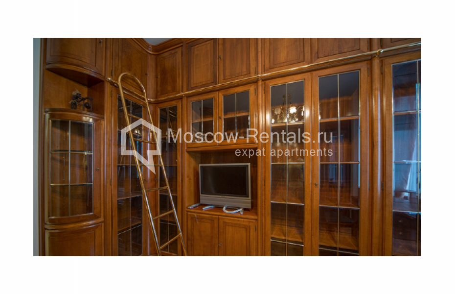 Photo #10 4-room (3 BR) apartment for <a href="http://moscow-rentals.ru/en/articles/long-term-rent" target="_blank">a long-term</a> rent
 in Russia, Moscow, Myasnitskaya str, 21 С 8
