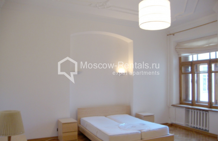 Photo #6 5-room (4 BR) apartment for <a href="http://moscow-rentals.ru/en/articles/long-term-rent" target="_blank">a long-term</a> rent
 in Russia, Moscow, Bolshoi Kozlovsky lane, 12