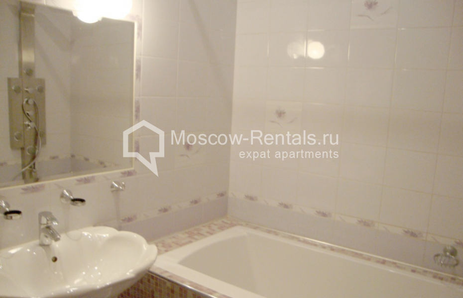 Photo #7 5-room (4 BR) apartment for <a href="http://moscow-rentals.ru/en/articles/long-term-rent" target="_blank">a long-term</a> rent
 in Russia, Moscow, Bolshoi Kozlovsky lane, 12