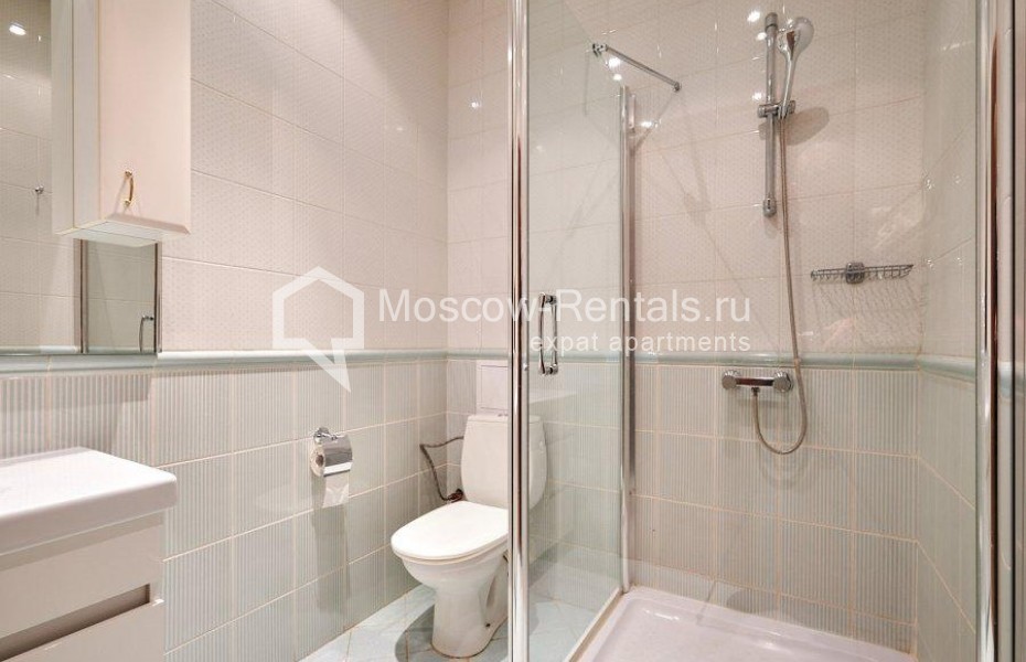 Photo #11 4-room (3 BR) apartment for <a href="http://moscow-rentals.ru/en/articles/long-term-rent" target="_blank">a long-term</a> rent
 in Russia, Moscow, Petrovsky lane, 5 С 7