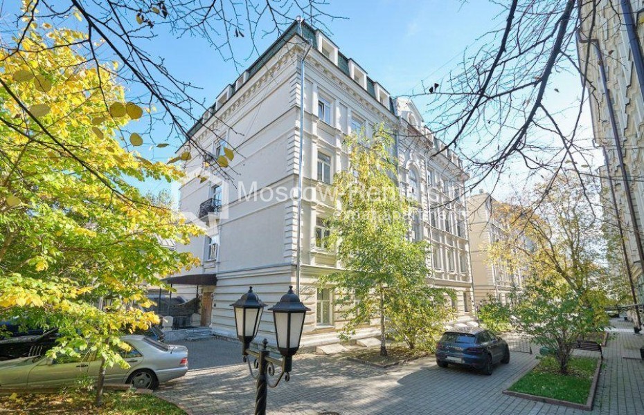 Photo #19 4-room (3 BR) apartment for <a href="http://moscow-rentals.ru/en/articles/long-term-rent" target="_blank">a long-term</a> rent
 in Russia, Moscow, Petrovsky lane, 5 С 7