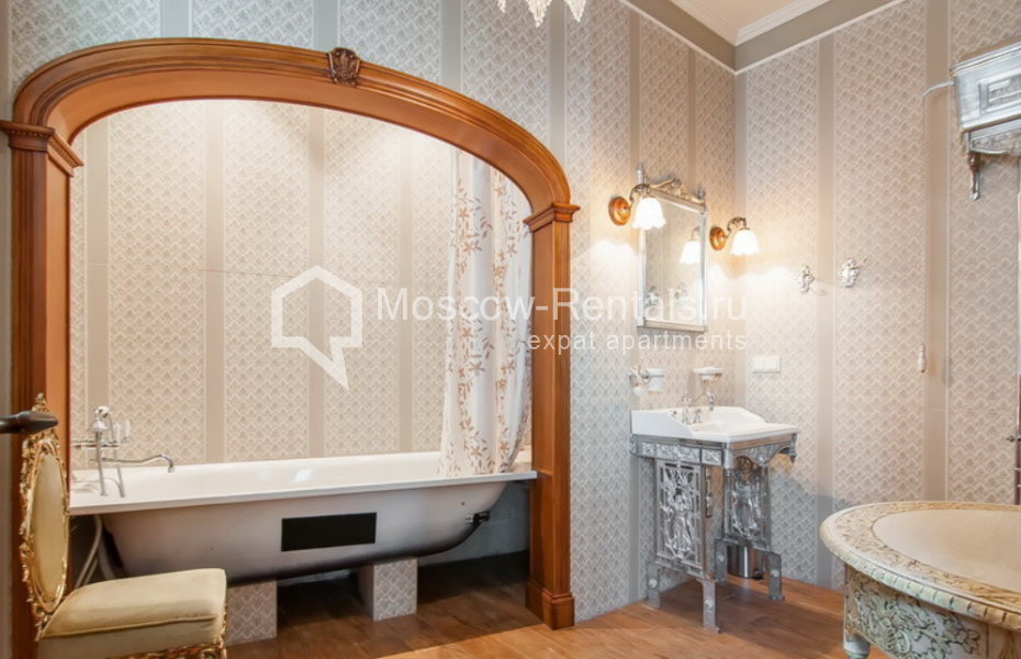 Photo #11 4-room (3 BR) apartment for <a href="http://moscow-rentals.ru/en/articles/long-term-rent" target="_blank">a long-term</a> rent
 in Russia, Moscow, Pyatnitskaya str, 57 С 2