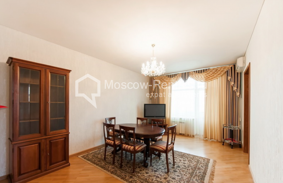 Photo #2 4-room (3 BR) apartment for <a href="http://moscow-rentals.ru/en/articles/long-term-rent" target="_blank">a long-term</a> rent
 in Russia, Moscow, Komsomolsky prosp., 38/16