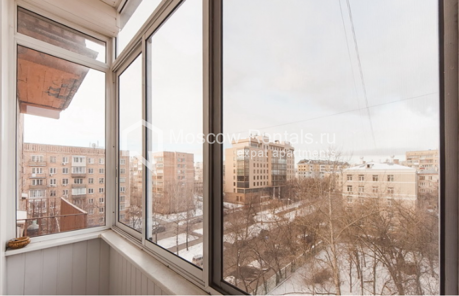 Photo #15 4-room (3 BR) apartment for <a href="http://moscow-rentals.ru/en/articles/long-term-rent" target="_blank">a long-term</a> rent
 in Russia, Moscow, Komsomolsky prosp., 38/16