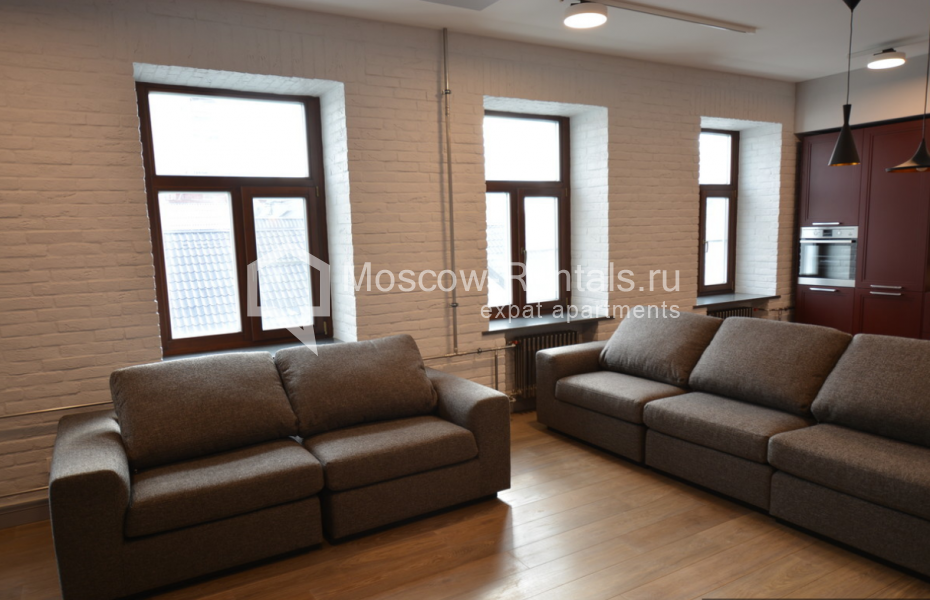 Photo #3 4-room (3 BR) apartment for <a href="http://moscow-rentals.ru/en/articles/long-term-rent" target="_blank">a long-term</a> rent
 in Russia, Moscow, Bolshaya Bronnaya str, 27/4