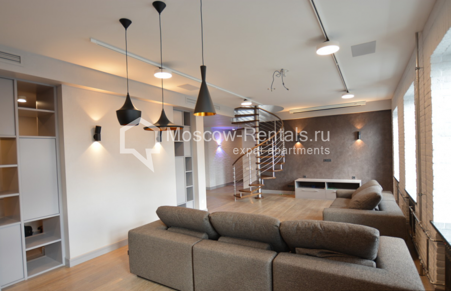 Photo #1 4-room (3 BR) apartment for <a href="http://moscow-rentals.ru/en/articles/long-term-rent" target="_blank">a long-term</a> rent
 in Russia, Moscow, Bolshaya Bronnaya str, 27/4
