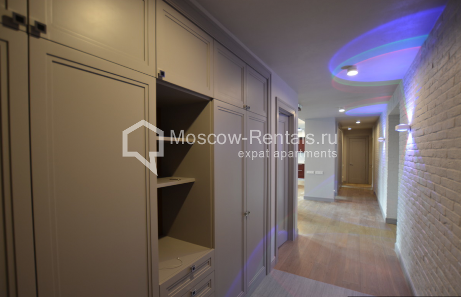Photo #9 4-room (3 BR) apartment for <a href="http://moscow-rentals.ru/en/articles/long-term-rent" target="_blank">a long-term</a> rent
 in Russia, Moscow, Bolshaya Bronnaya str, 27/4