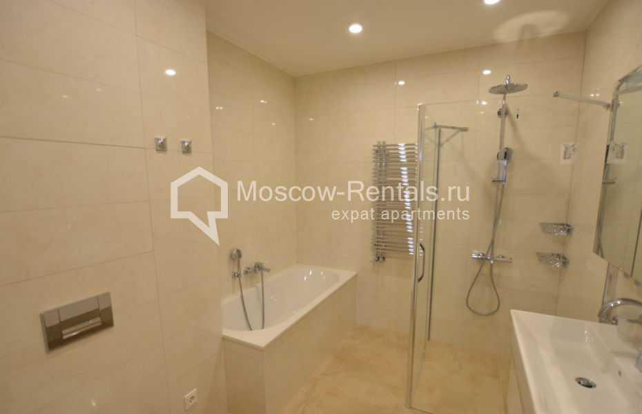 Photo #12 4-room (3 BR) apartment for <a href="http://moscow-rentals.ru/en/articles/long-term-rent" target="_blank">a long-term</a> rent
 in Russia, Moscow, Bolshaya Bronnaya str, 27/4