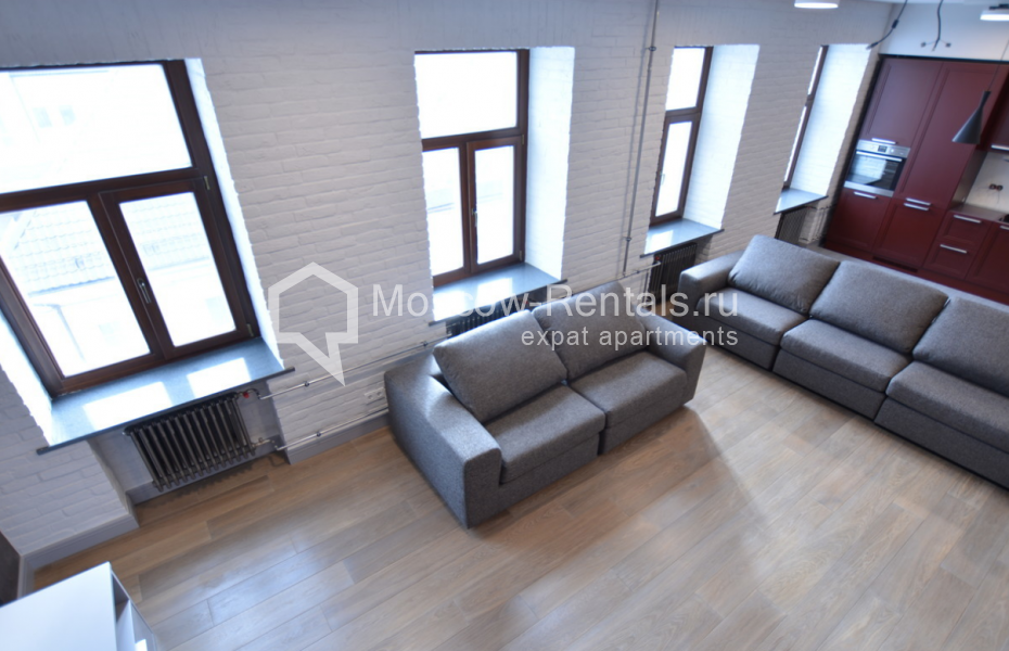 Photo #4 4-room (3 BR) apartment for <a href="http://moscow-rentals.ru/en/articles/long-term-rent" target="_blank">a long-term</a> rent
 in Russia, Moscow, Bolshaya Bronnaya str, 27/4