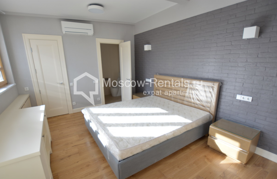 Photo #15 4-room (3 BR) apartment for <a href="http://moscow-rentals.ru/en/articles/long-term-rent" target="_blank">a long-term</a> rent
 in Russia, Moscow, Bolshaya Bronnaya str, 27/4