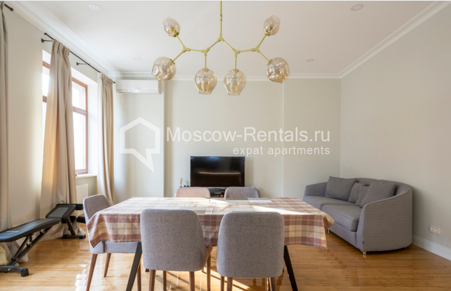 Photo #3 3-room (2 BR) apartment for <a href="http://moscow-rentals.ru/en/articles/long-term-rent" target="_blank">a long-term</a> rent
 in Russia, Moscow, Bolshoi Gnezdnikovsky lane, 3
