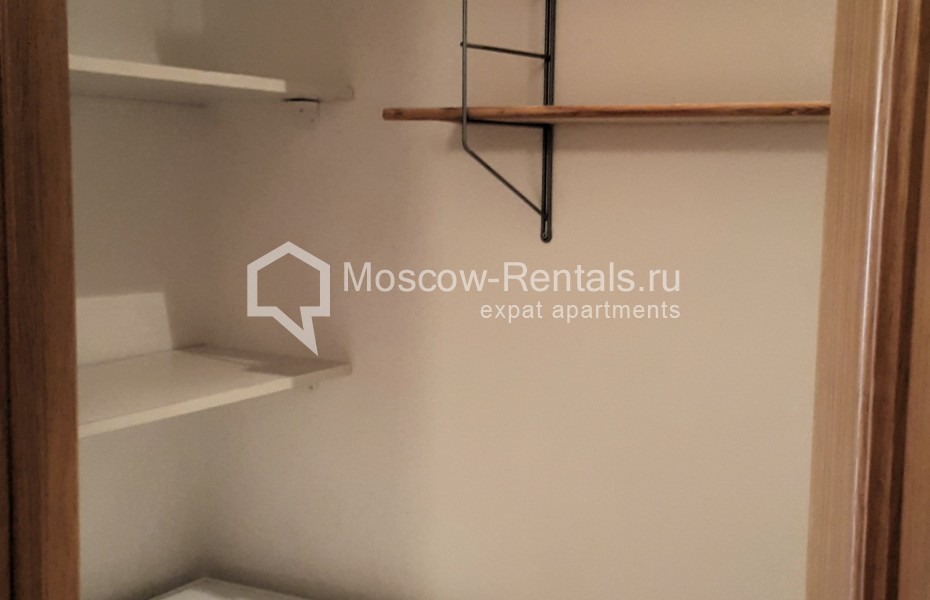 Photo #6 4-room (3 BR) apartment for <a href="http://moscow-rentals.ru/en/articles/long-term-rent" target="_blank">a long-term</a> rent
 in Russia, Moscow, Golikovsky lane, 15