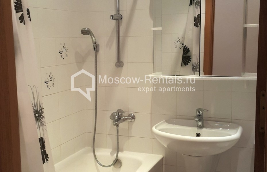 Photo #8 4-room (3 BR) apartment for <a href="http://moscow-rentals.ru/en/articles/long-term-rent" target="_blank">a long-term</a> rent
 in Russia, Moscow, Golikovsky lane, 15