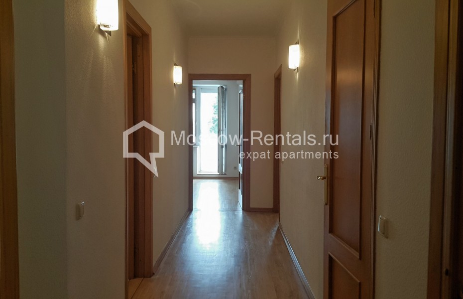 Photo #9 4-room (3 BR) apartment for <a href="http://moscow-rentals.ru/en/articles/long-term-rent" target="_blank">a long-term</a> rent
 in Russia, Moscow, Golikovsky lane, 15