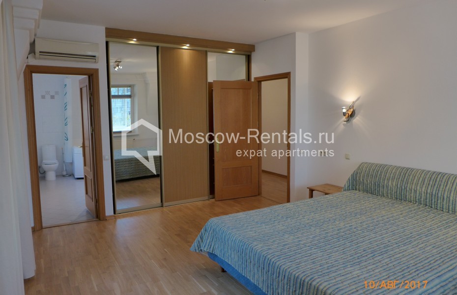 Photo #19 4-room (3 BR) apartment for <a href="http://moscow-rentals.ru/en/articles/long-term-rent" target="_blank">a long-term</a> rent
 in Russia, Moscow, Golikovsky lane, 15