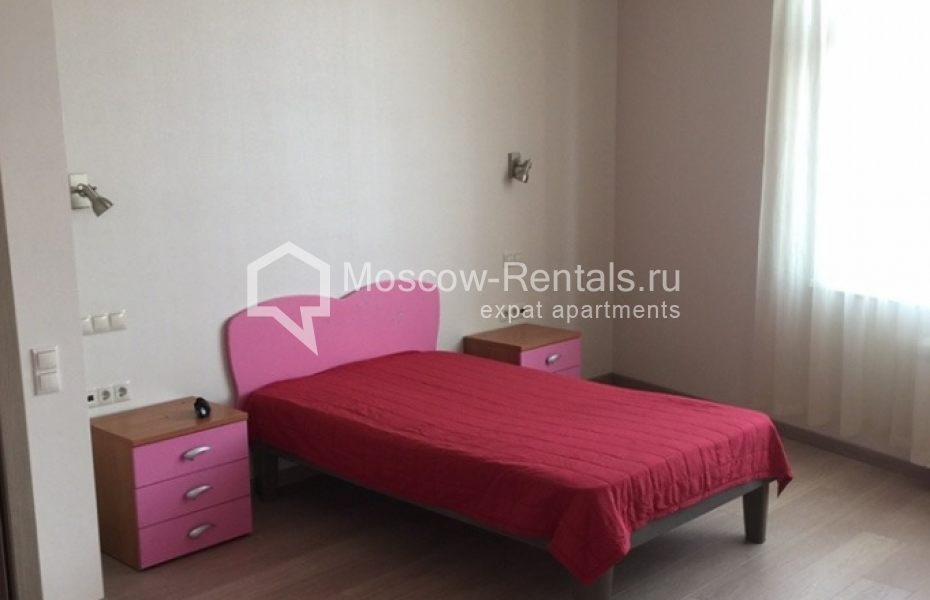 Photo #12 4-room (3 BR) apartment for <a href="http://moscow-rentals.ru/en/articles/long-term-rent" target="_blank">a long-term</a> rent
 in Russia, Moscow, Leninsky prosp,  92к1