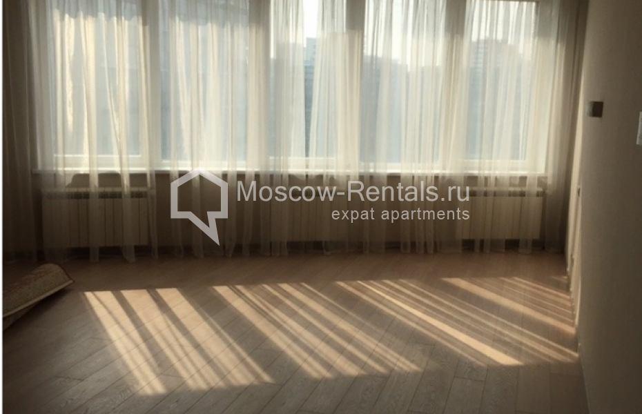 Photo #13 4-room (3 BR) apartment for <a href="http://moscow-rentals.ru/en/articles/long-term-rent" target="_blank">a long-term</a> rent
 in Russia, Moscow, Leninsky prosp,  92к1
