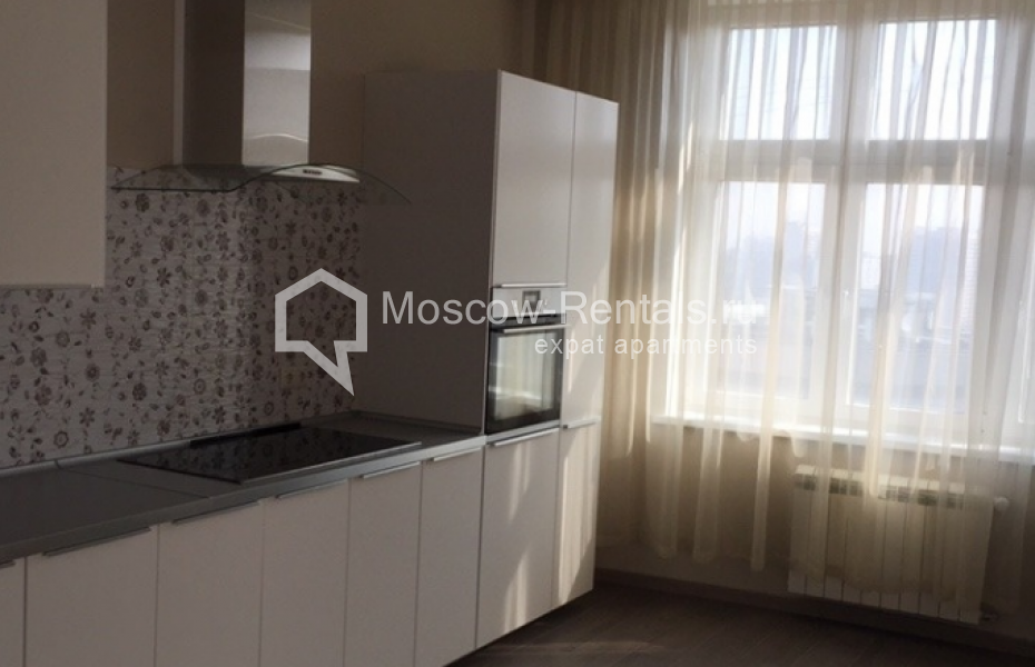 Photo #9 4-room (3 BR) apartment for <a href="http://moscow-rentals.ru/en/articles/long-term-rent" target="_blank">a long-term</a> rent
 in Russia, Moscow, Leninsky prosp,  92к1