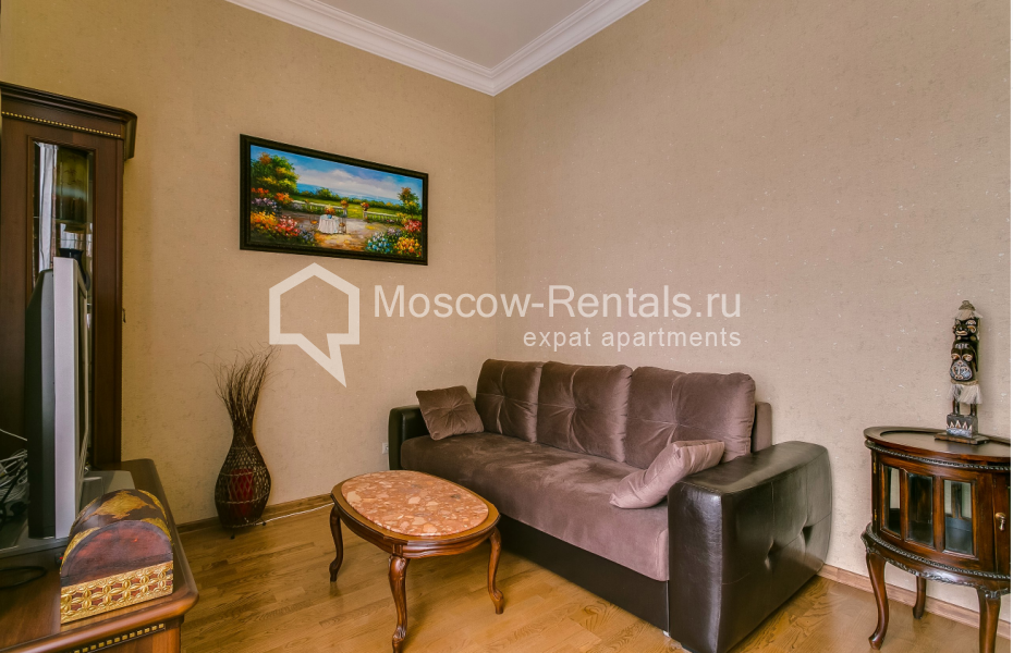 Photo #2 3-room (2 BR) apartment for <a href="http://moscow-rentals.ru/en/articles/long-term-rent" target="_blank">a long-term</a> rent
 in Russia, Moscow, Varsonofievsky lane, 4 С 1