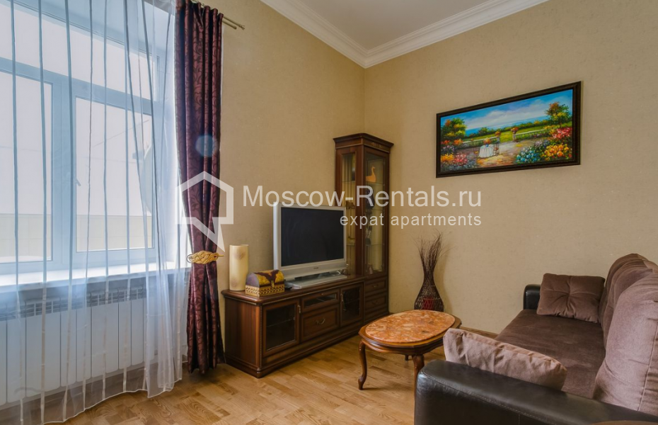 Photo #1 3-room (2 BR) apartment for <a href="http://moscow-rentals.ru/en/articles/long-term-rent" target="_blank">a long-term</a> rent
 in Russia, Moscow, Varsonofievsky lane, 4 С 1