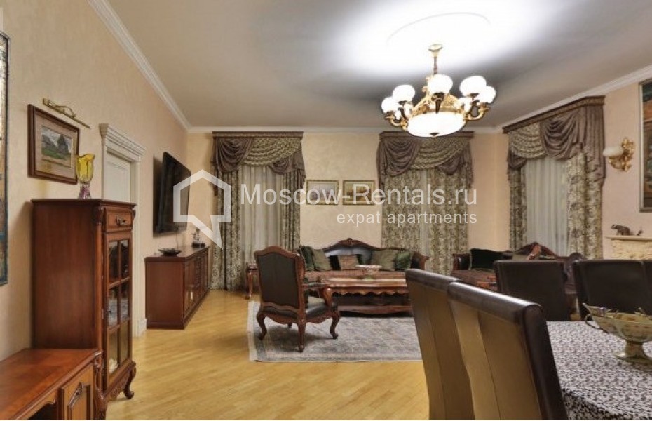 Photo #1 5-room (4 BR) apartment for <a href="http://moscow-rentals.ru/en/articles/long-term-rent" target="_blank">a long-term</a> rent
 in Russia, Moscow, Sadovaya-Chernogryazskaya str, 3 Б С 1