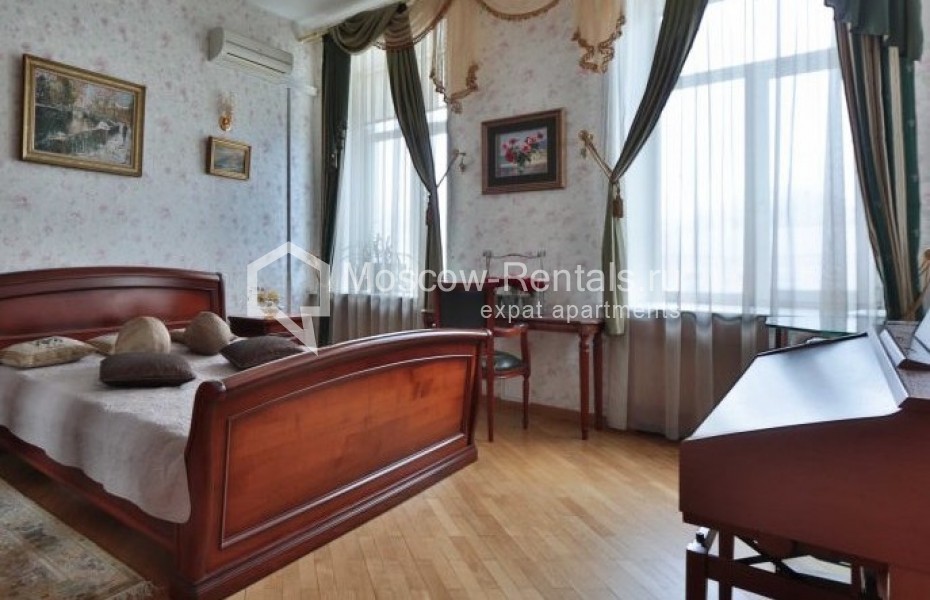 Photo #4 5-room (4 BR) apartment for <a href="http://moscow-rentals.ru/en/articles/long-term-rent" target="_blank">a long-term</a> rent
 in Russia, Moscow, Sadovaya-Chernogryazskaya str, 3 Б С 1