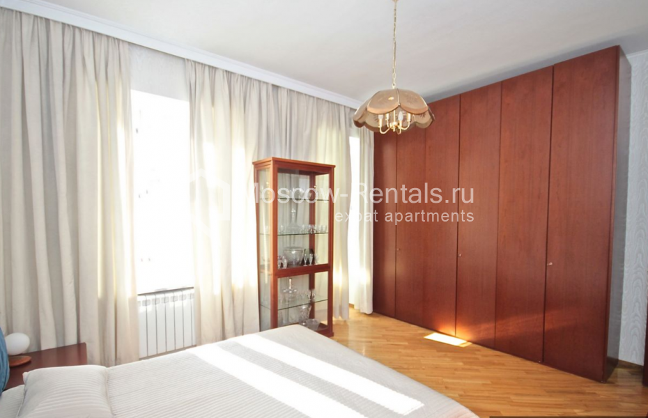 Photo #22 4-room (3 BR) apartment for <a href="http://moscow-rentals.ru/en/articles/long-term-rent" target="_blank">a long-term</a> rent
 in Russia, Moscow, Kazarmennyi lane, 8 С 2