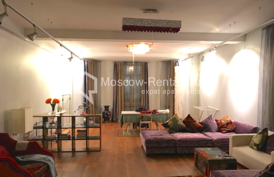 Photo #1 5-room (4 BR) apartment for <a href="http://moscow-rentals.ru/en/articles/long-term-rent" target="_blank">a long-term</a> rent
 in Russia, Moscow, Zemlaynnoi Val str, 46