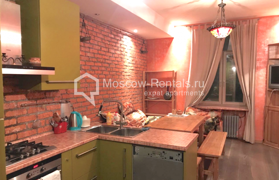 Photo #14 5-room (4 BR) apartment for <a href="http://moscow-rentals.ru/en/articles/long-term-rent" target="_blank">a long-term</a> rent
 in Russia, Moscow, Zemlaynnoi Val str, 46