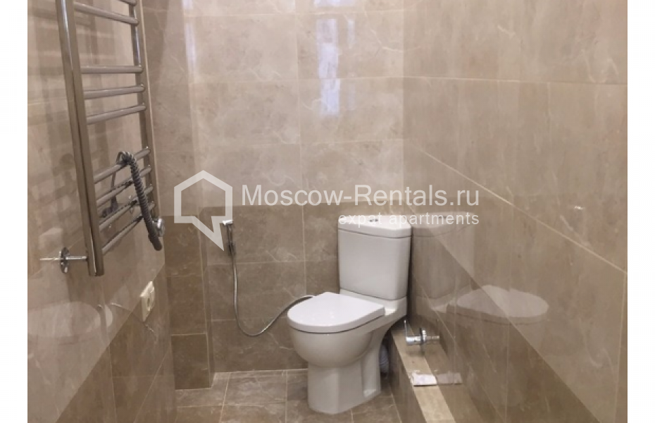 Photo #12 4-room (3 BR) apartment for <a href="http://moscow-rentals.ru/en/articles/long-term-rent" target="_blank">a long-term</a> rent
 in Russia, Moscow, Podsosensky lane, 9