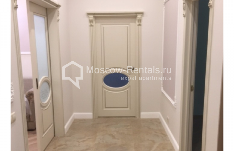 Photo #16 4-room (3 BR) apartment for <a href="http://moscow-rentals.ru/en/articles/long-term-rent" target="_blank">a long-term</a> rent
 in Russia, Moscow, Podsosensky lane, 9
