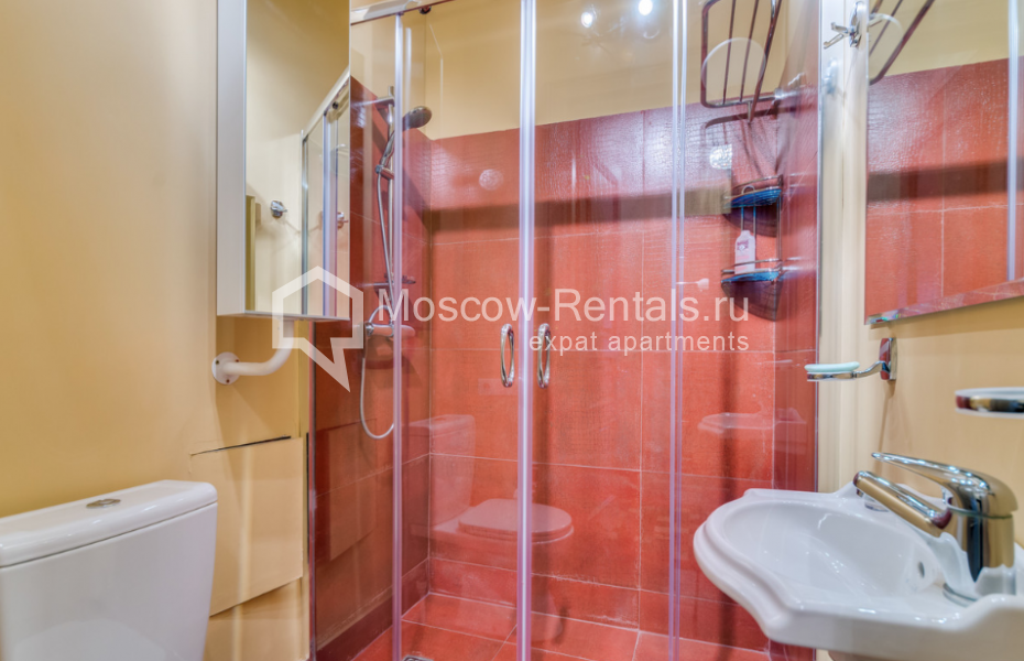 Photo #10 4-room (3 BR) apartment for <a href="http://moscow-rentals.ru/en/articles/long-term-rent" target="_blank">a long-term</a> rent
 in Russia, Moscow, Maly Kozlovsky lane, 8