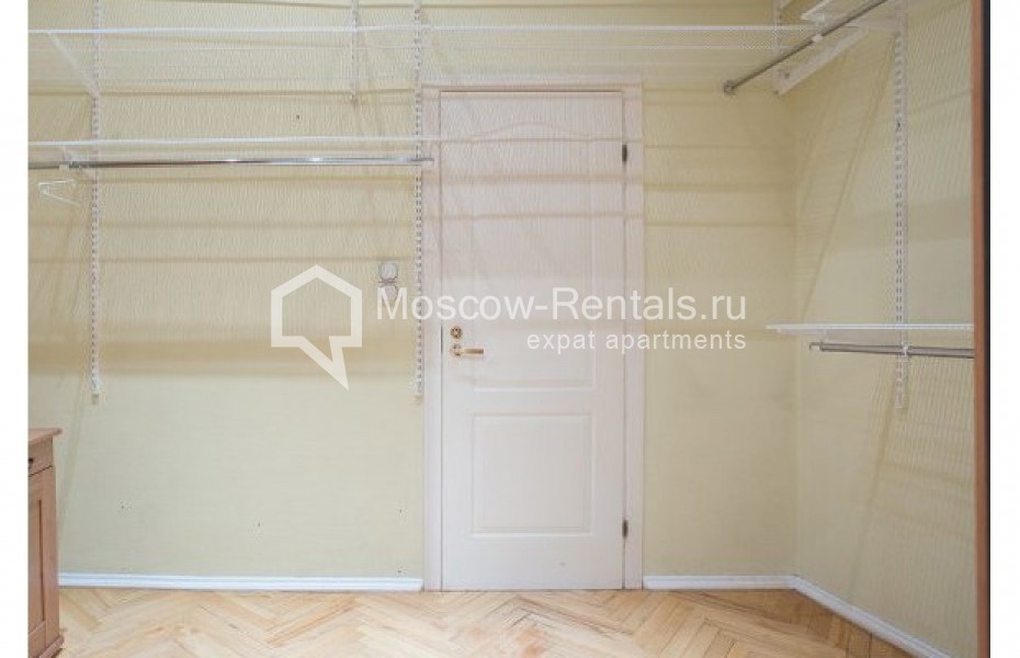 Photo #16 4-room (3 BR) apartment for <a href="http://moscow-rentals.ru/en/articles/long-term-rent" target="_blank">a long-term</a> rent
 in Russia, Moscow, Pokrovsky blv, 14/6