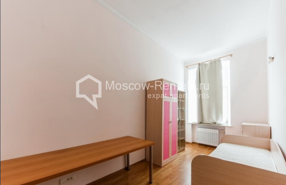 Photo #5 5-room (4 BR) apartment for <a href="http://moscow-rentals.ru/en/articles/long-term-rent" target="_blank">a long-term</a> rent
 in Russia, Moscow, Pokrovsky blv, 14/6