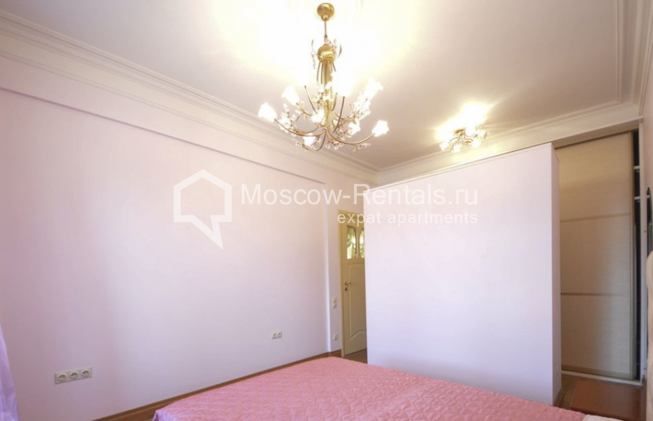 Photo #10 2-room (1 BR) apartment for <a href="http://moscow-rentals.ru/en/articles/long-term-rent" target="_blank">a long-term</a> rent
 in Russia, Moscow, Sadovaya-Sukharevskaya str, 8/12