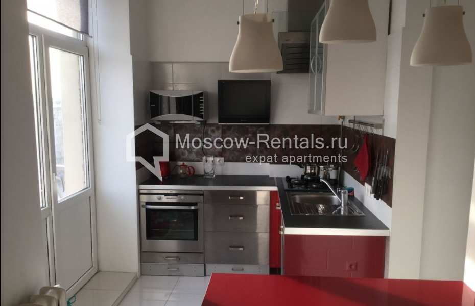 Photo #2 2-room (1 BR) apartment for <a href="http://moscow-rentals.ru/en/articles/long-term-rent" target="_blank">a long-term</a> rent
 in Russia, Moscow, Malaya Sukharevskaya sq, 3