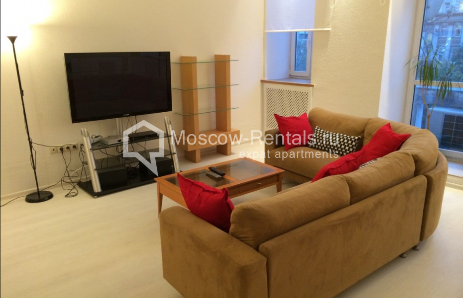 Photo #1 3-room (2 BR) apartment for <a href="http://moscow-rentals.ru/en/articles/long-term-rent" target="_blank">a long-term</a> rent
 in Russia, Moscow, 4th Tverskaya-Yamskaya str, 2 / 11 С 1