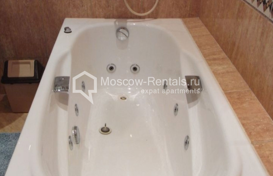 Photo #7 3-room (2 BR) apartment for <a href="http://moscow-rentals.ru/en/articles/long-term-rent" target="_blank">a long-term</a> rent
 in Russia, Moscow, Tverskaya str, 15