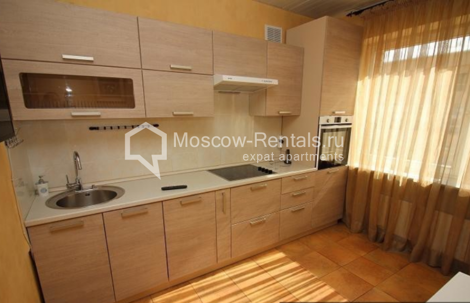 Photo #5 3-room (2 BR) apartment for <a href="http://moscow-rentals.ru/en/articles/long-term-rent" target="_blank">a long-term</a> rent
 in Russia, Moscow, Malaya Dmitrovka str, 24/2