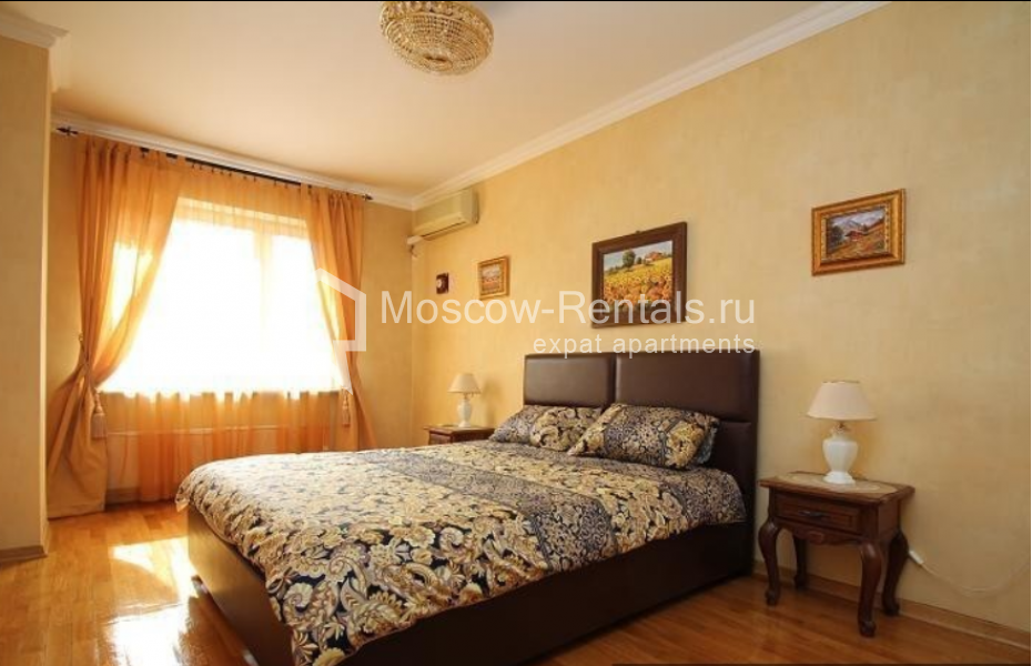 Photo #7 3-room (2 BR) apartment for <a href="http://moscow-rentals.ru/en/articles/long-term-rent" target="_blank">a long-term</a> rent
 in Russia, Moscow, Malaya Dmitrovka str, 24/2