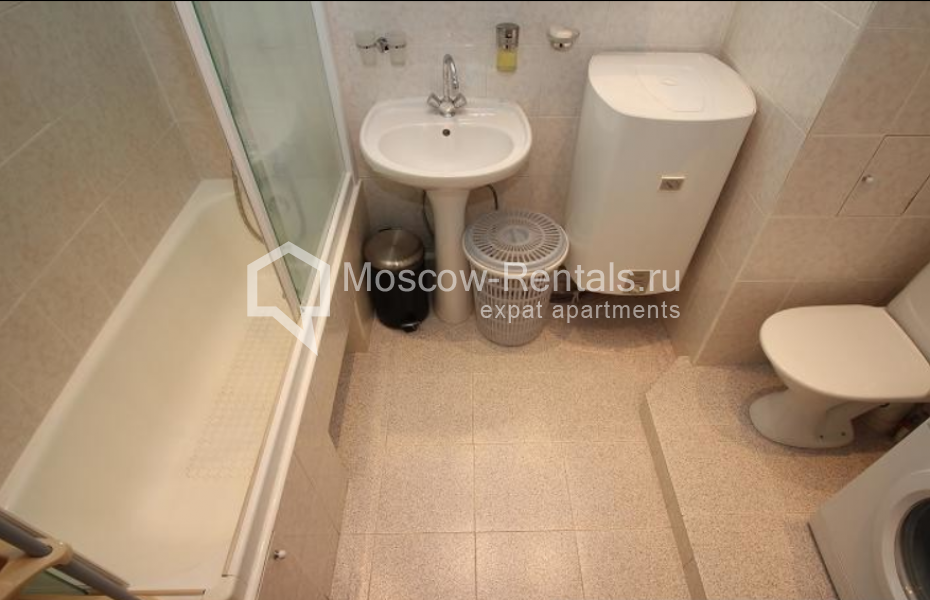 Photo #16 3-room (2 BR) apartment for <a href="http://moscow-rentals.ru/en/articles/long-term-rent" target="_blank">a long-term</a> rent
 in Russia, Moscow, Malaya Dmitrovka str, 24/2