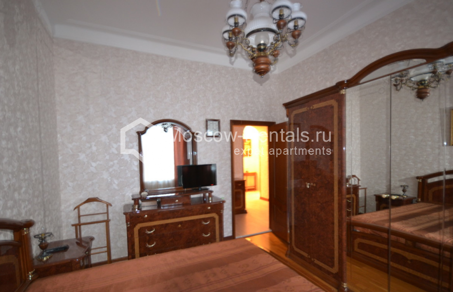 Photo #10 3-room (2 BR) apartment for <a href="http://moscow-rentals.ru/en/articles/long-term-rent" target="_blank">a long-term</a> rent
 in Russia, Moscow, Sytinsky lane, 7/14