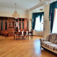 Photo #2 5-room (4 BR) apartment for <a href="http://moscow-rentals.ru/en/articles/long-term-rent" target="_blank">a long-term</a> rent
 in Russia, Moscow, Bolshoi Kharitonievsky lane, 14