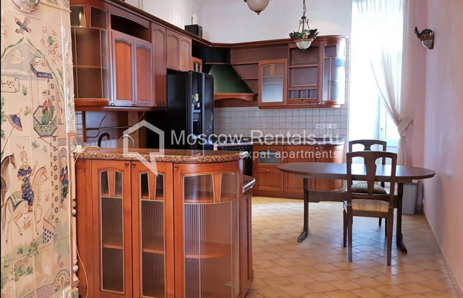 Photo #8 5-room (4 BR) apartment for <a href="http://moscow-rentals.ru/en/articles/long-term-rent" target="_blank">a long-term</a> rent
 in Russia, Moscow, Bolshoi Kharitonievsky lane, 14