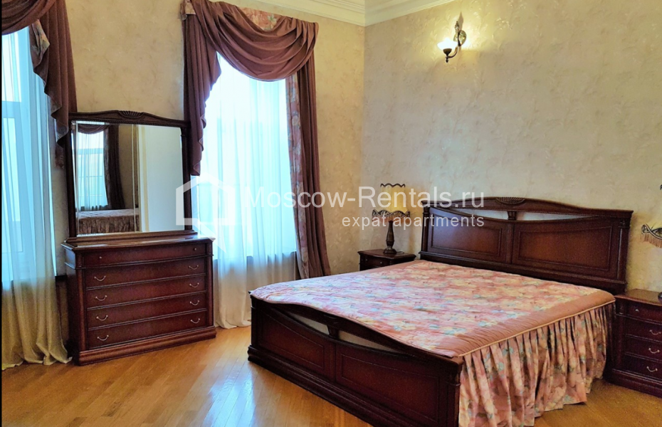 Photo #10 5-room (4 BR) apartment for <a href="http://moscow-rentals.ru/en/articles/long-term-rent" target="_blank">a long-term</a> rent
 in Russia, Moscow, Bolshoi Kharitonievsky lane, 14