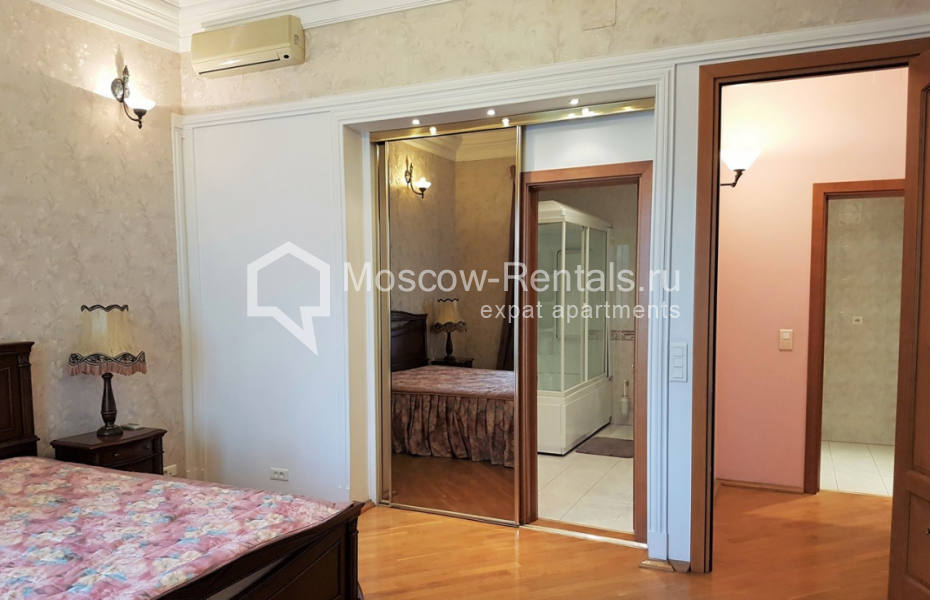 Photo #11 5-room (4 BR) apartment for <a href="http://moscow-rentals.ru/en/articles/long-term-rent" target="_blank">a long-term</a> rent
 in Russia, Moscow, Bolshoi Kharitonievsky lane, 14