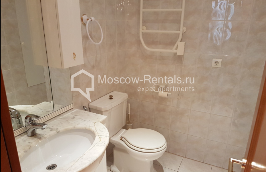 Photo #21 5-room (4 BR) apartment for <a href="http://moscow-rentals.ru/en/articles/long-term-rent" target="_blank">a long-term</a> rent
 in Russia, Moscow, Bolshoi Kharitonievsky lane, 14