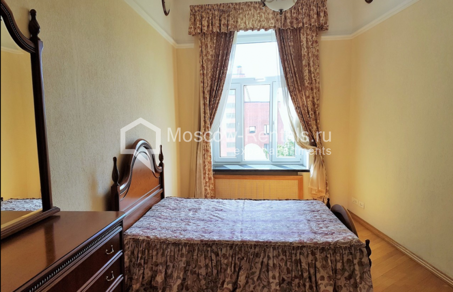 Photo #15 5-room (4 BR) apartment for <a href="http://moscow-rentals.ru/en/articles/long-term-rent" target="_blank">a long-term</a> rent
 in Russia, Moscow, Bolshoi Kharitonievsky lane, 14
