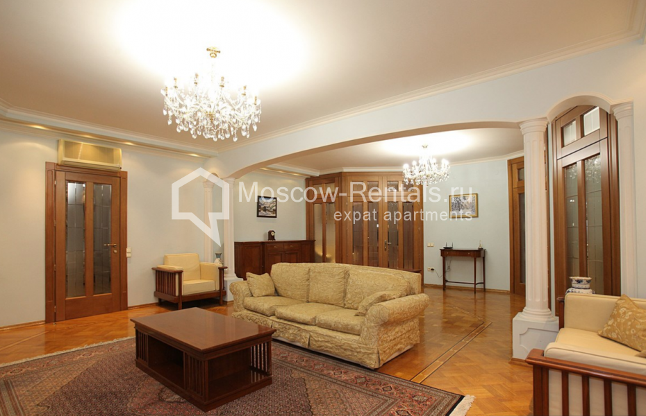 Photo #3 4-room (3 BR) apartment for <a href="http://moscow-rentals.ru/en/articles/long-term-rent" target="_blank">a long-term</a> rent
 in Russia, Moscow, Lukov lane, 7
